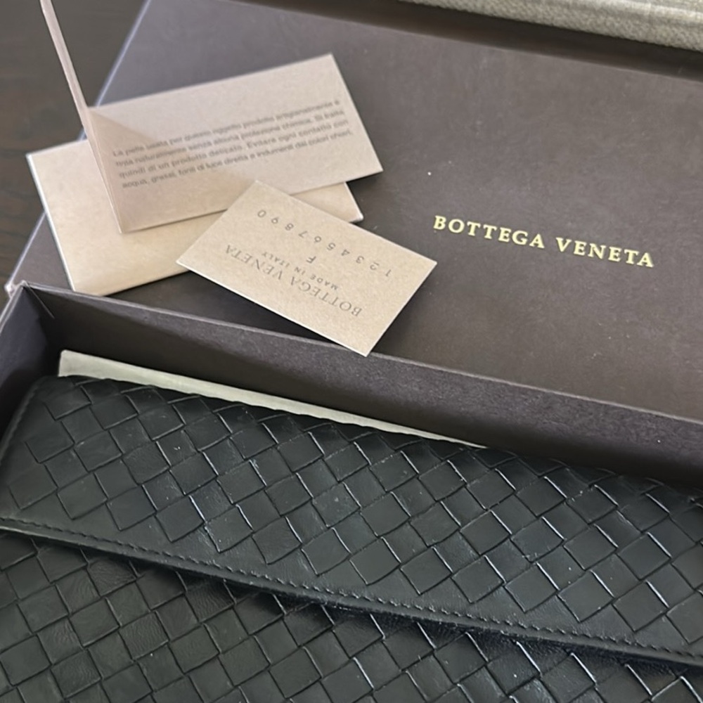 Bottega Veneta Black Leather Wallet